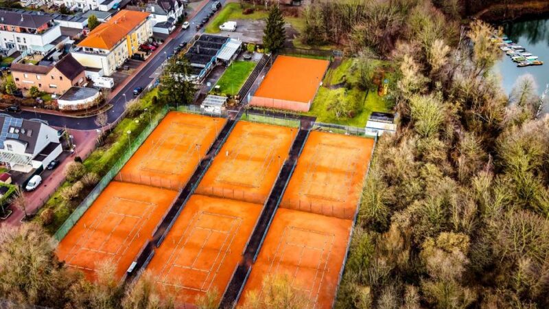 Sportpauschale Langenfeld: Tennisclubs erhalten neuen Centercourt und Zäune