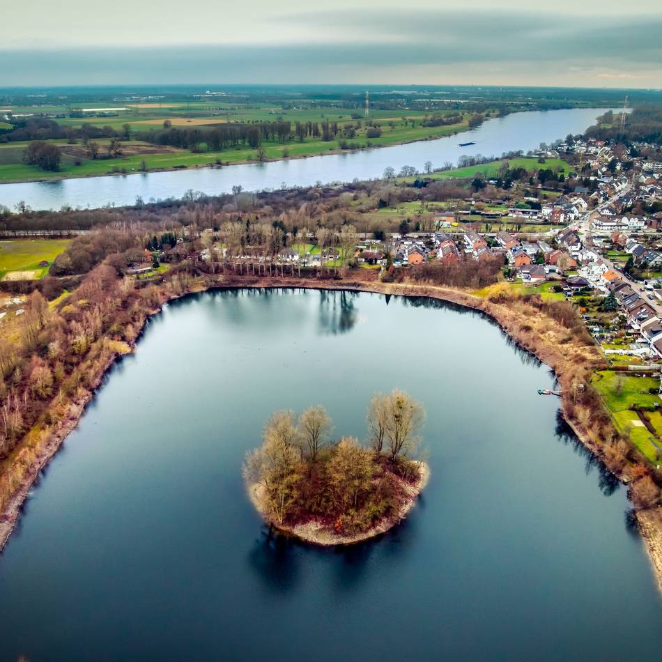 Hochwasserschutzwand in Baumberg wird separat gebaut: Trotz Marina-Stopp: 390.000 Euro Mehrkosten im Haushalt