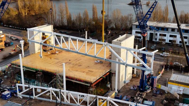 In Monheim: Richtfest an der Mack-Pyramide am 8. März