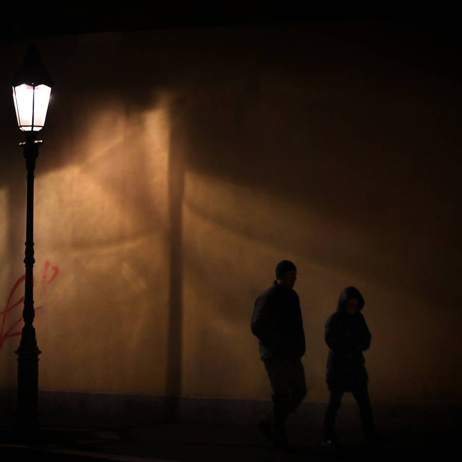 Altweiber in Geldern: Unbekannter belästigt Frau nach Karnevalsfeier