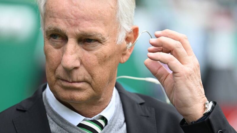 „Es ist schon sehr anspruchsvoll“: Bonhof bewertet Schröders Transferperiode, Polanskis Arbeit und Borussias Situation