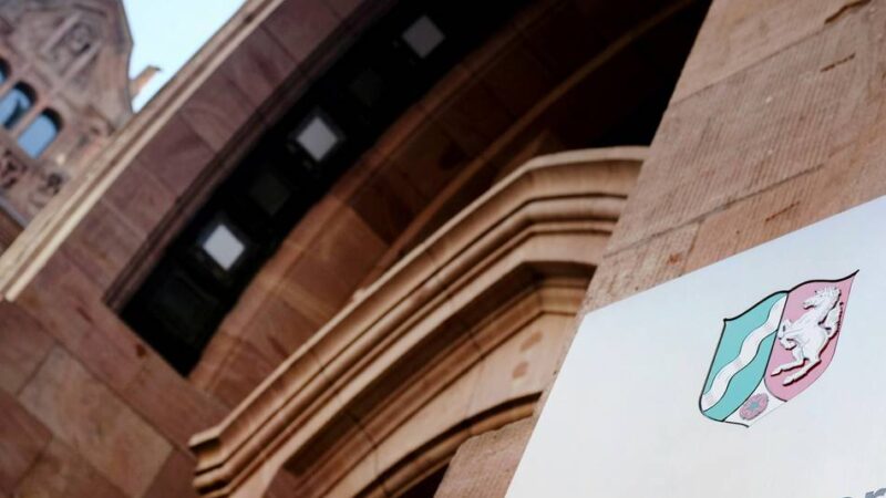 In Monheim: Gericht klärt Gutachten-Streit zur Mack-Pyramide