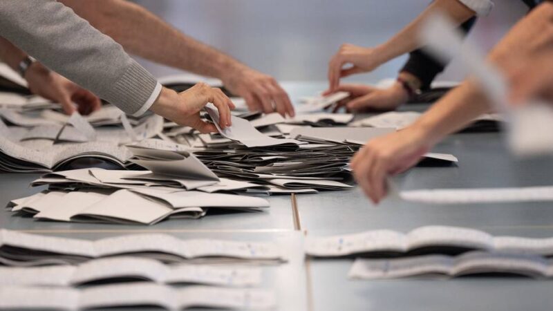 Kommunalwahl 2025 in Krefeld: Streit um Forderung zu Neuauszählung eskaliert