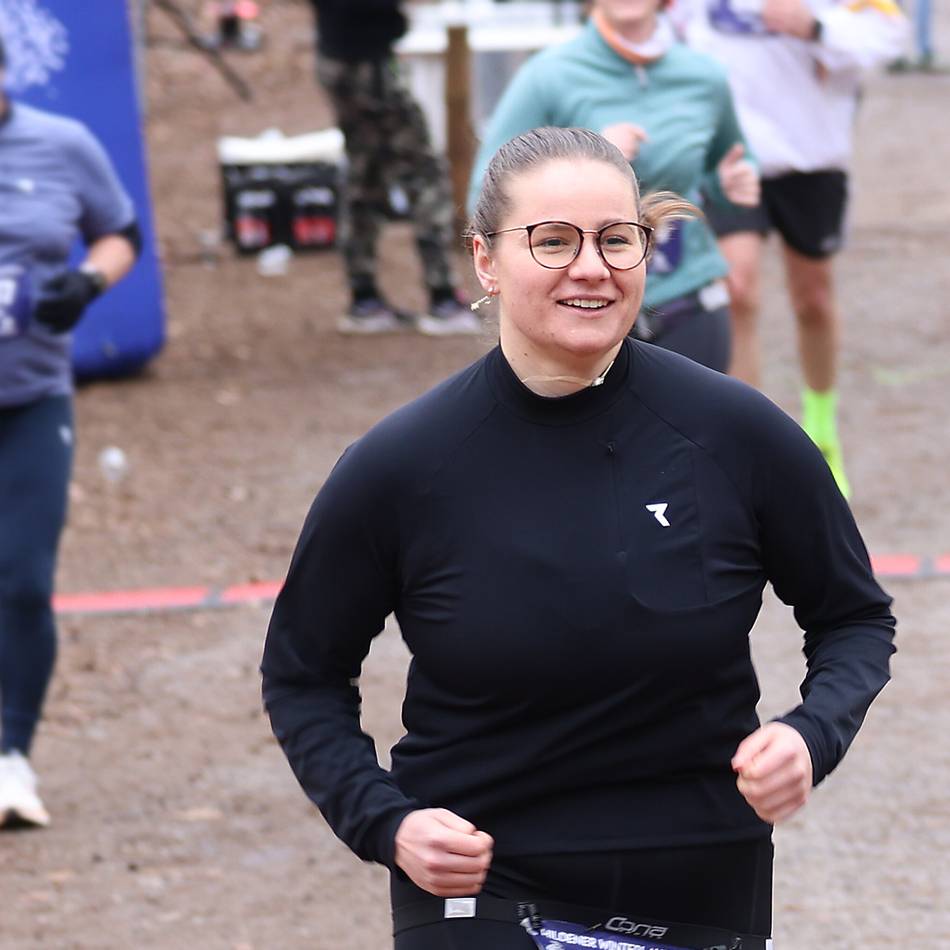 Wo jeder Schritt vertraut ist: Familienpower bei der 14. Hildener Winterlaufserie