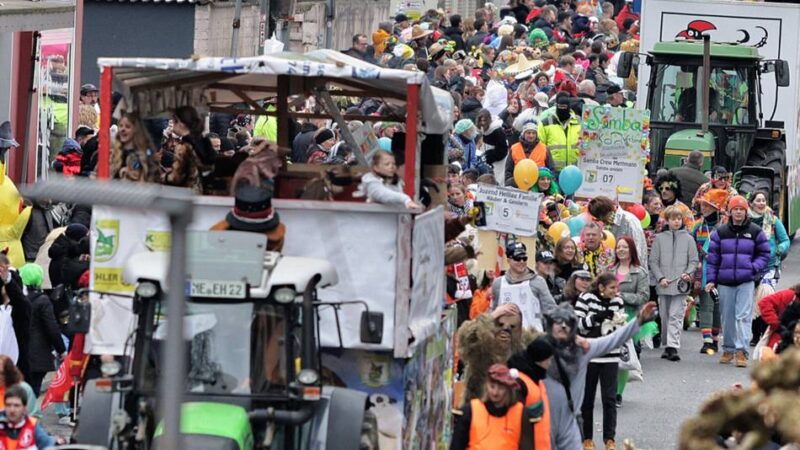 So bereitet sich Mettmann auf den Karnevalszug am Samstag vor: Ab 12 Uhr ist die Innenstadt für den Verkehr gesperrt