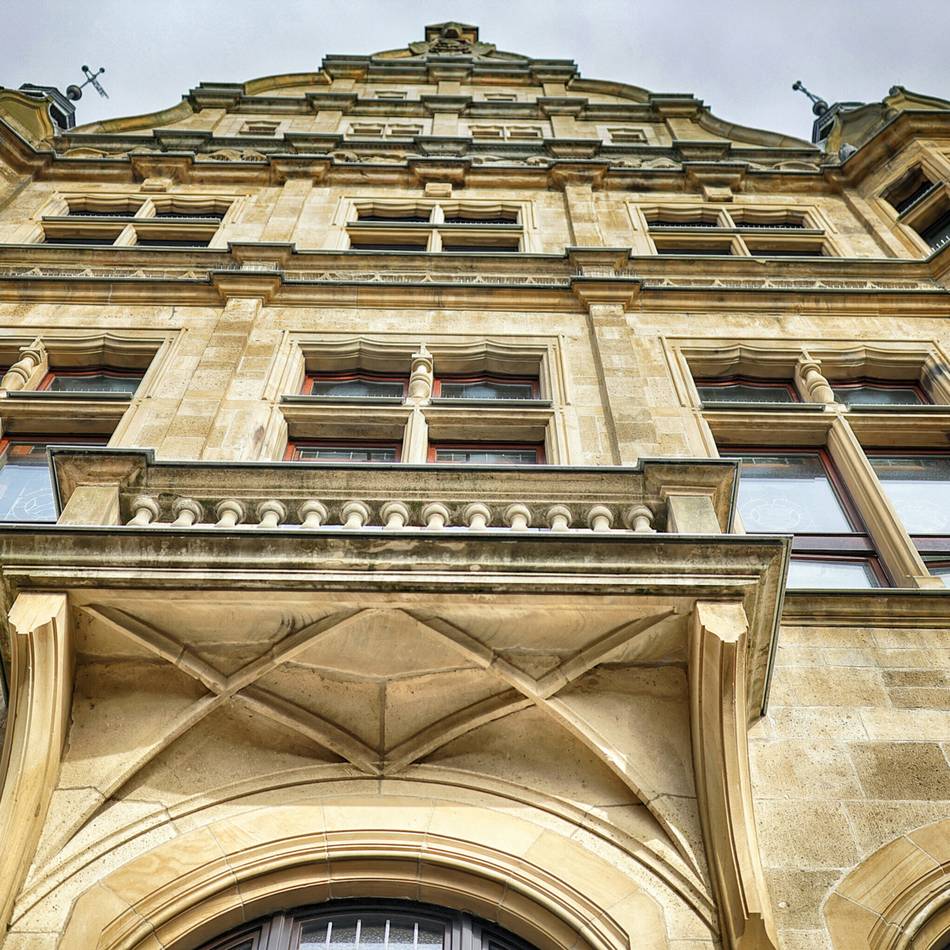 Stadtrat tagt im Bürgerhaus: Kommt wieder ein einheitlicher Grundsteuer-B-Satz?