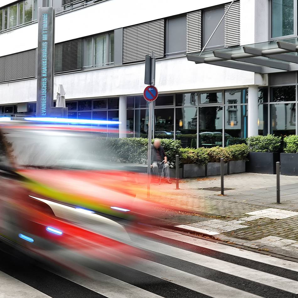 Weil die Krankenkassen für Leerfahrten von Krankenwagen nicht mehr zahlen wollen: Rettungsdienst steht mit 2,2 Millionen Euro in der Kreide