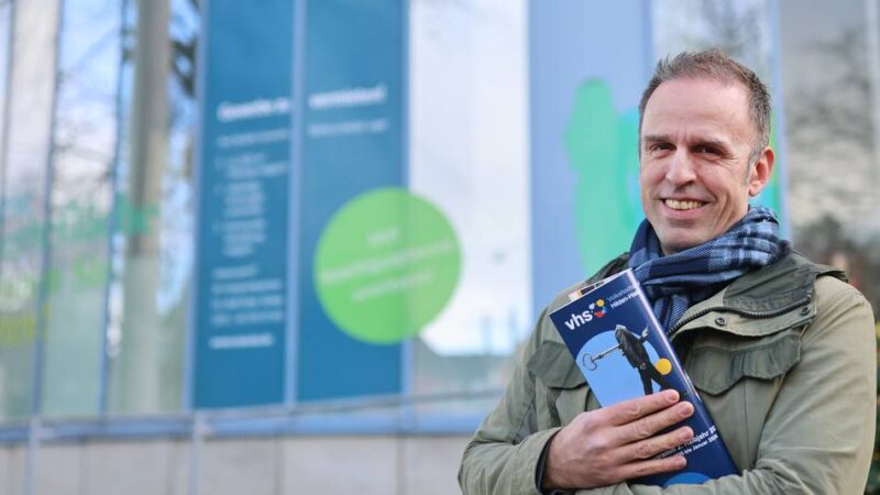 Online-Petition und Protest gegen Millionen-Plan in Hilden: Gegner machen mobil gegen VHS-Umzug