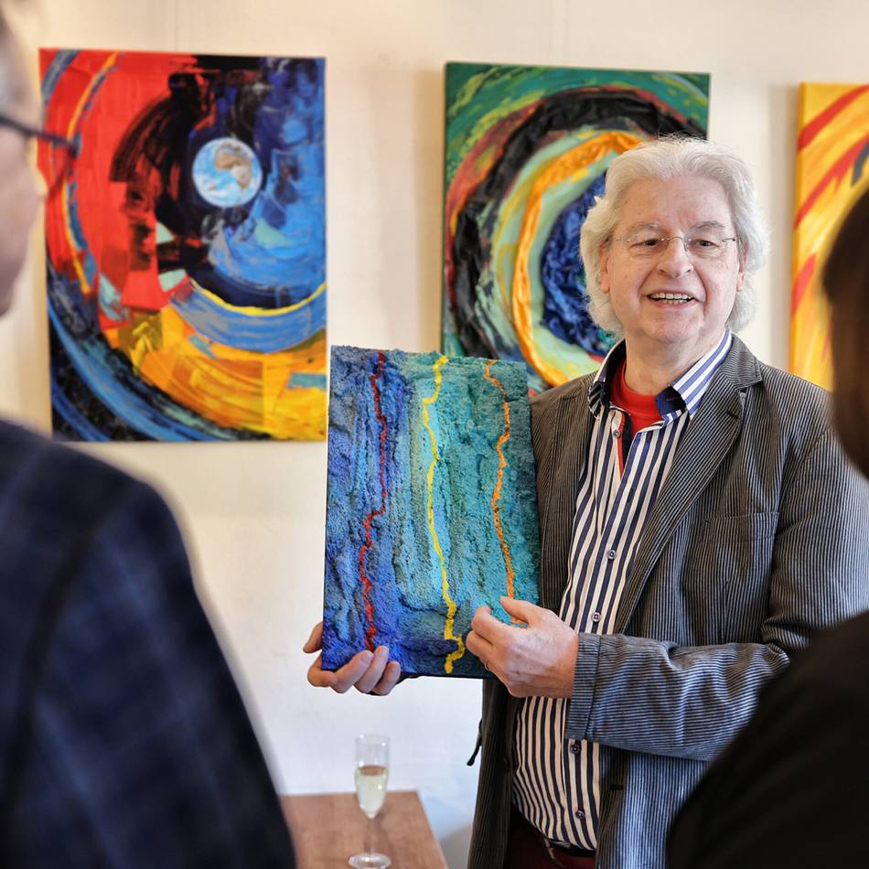 Ausstellung im Timeout Café: „Ein Stimmungsaufheller für den Betrachter sein“