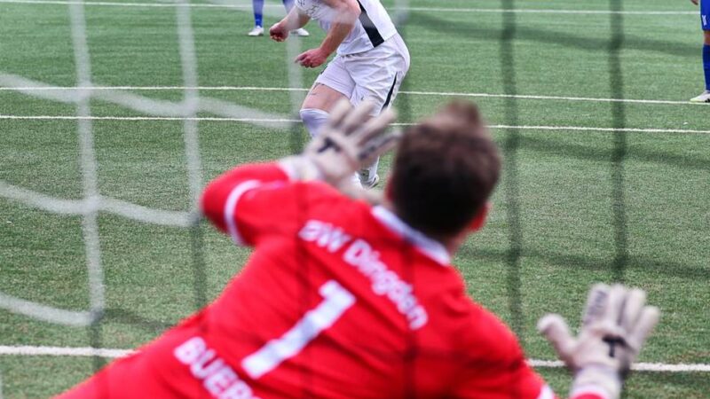 Erst Tristesse, dann Jubelsturm: VfB 03 Hilden dreht 0:2-Rückstand und springt auf Platz zwei