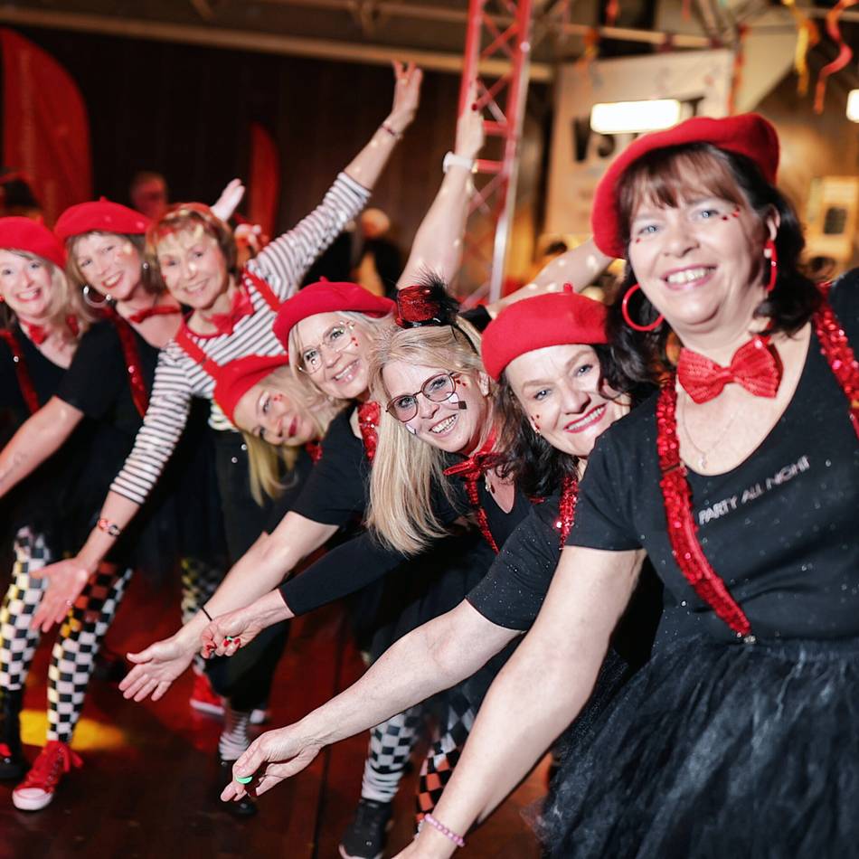 Karneval in Hilden: Süßigkeiten teurer – weniger „Wurfmaterial“ beim Rosenmontagszug
