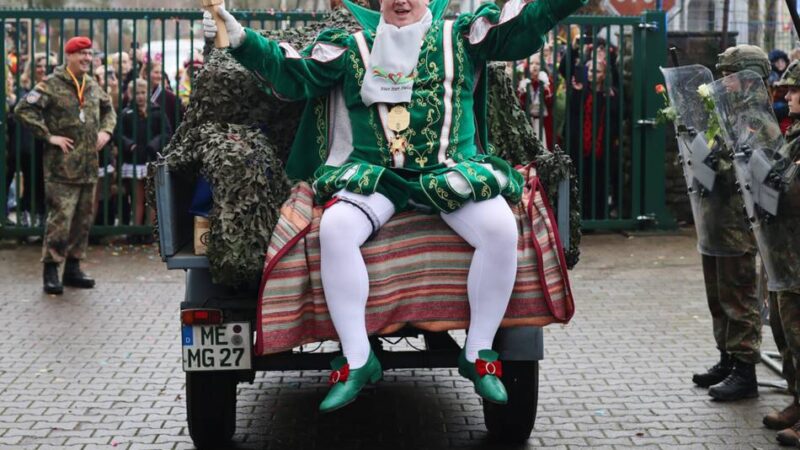 Karneval 2026 in Hilden: Hildener Dreikampf im Dauerregen