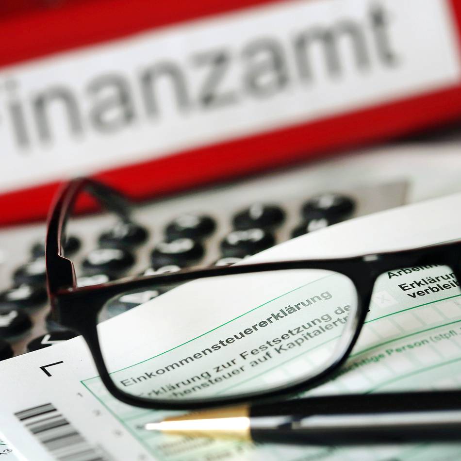 Finanzamt für Hückeswagen und Radevormwald: Etwa anderthalb Monate bis zum Steuerbescheid
