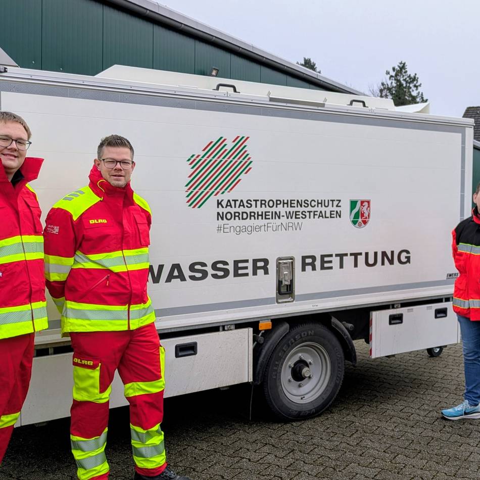 Kastastrophenschutz NRW in Wermelskirchen: Strömungsretter trainieren mit neuen Booten