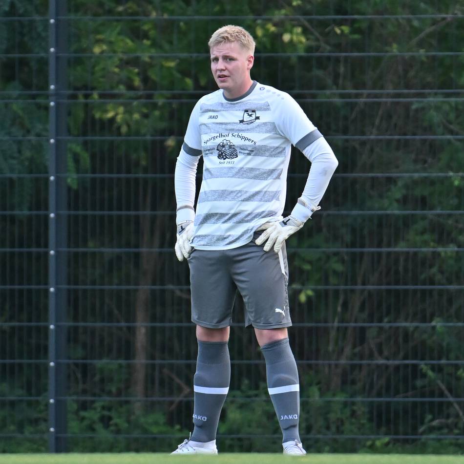 Heimniederlage gegen Kevelaer: Veener Torhüter rücken in den Blickpunkt