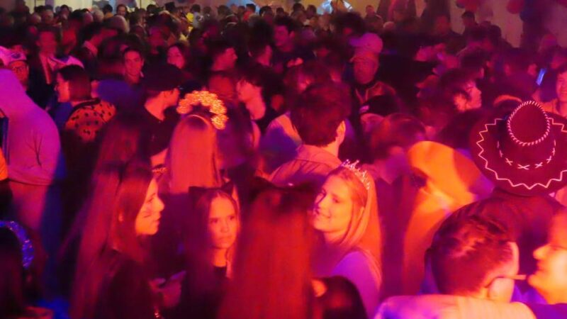 Traditionelle Veranstaltung in der Karnevalszeit: Leuther Karnevalisten verlegten Altweiber-Ball vor