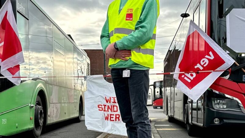 Rheinbahn-Streik in Düsseldorf: „Die Arbeitszeiten zehren körperlich an uns“