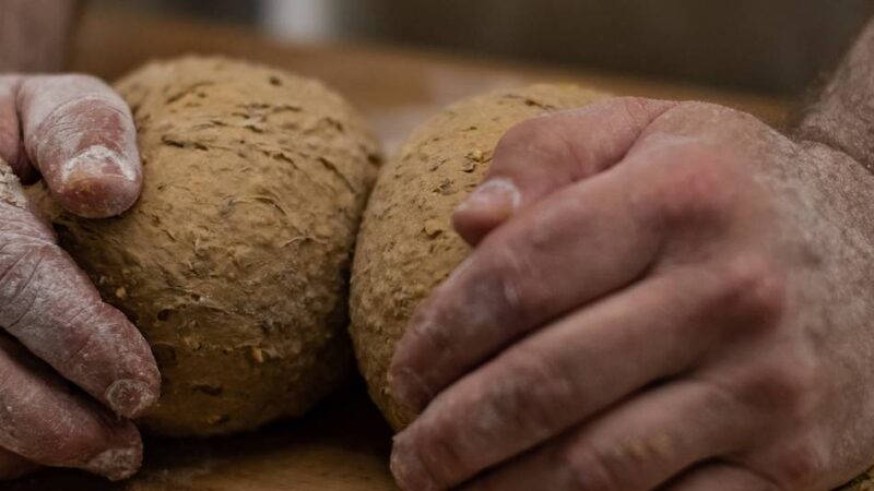 Biobäcker Schomaker kommt immer mittwochs: Neuzugang für den Wochenmarkt in Büttgen