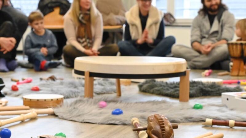 Hückeswagener Musikschule stellt sich vor: Instrumentenparcours weckt Entdeckungslust