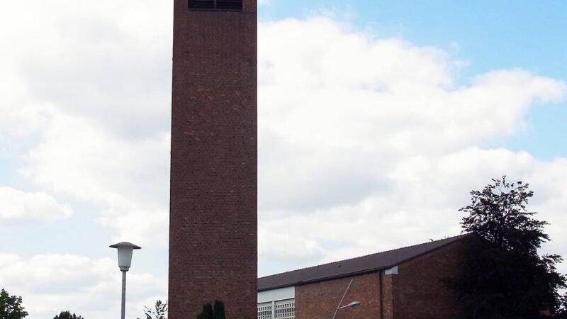 Kirche in Moers: Lebendige St. Martinus-Pfarrei