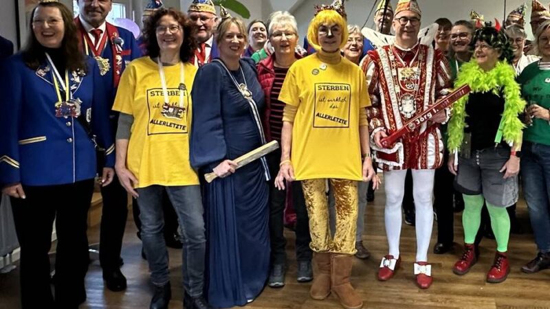 Karneval in Ratingen: Tollitäten zu Gast im Hospizbüro