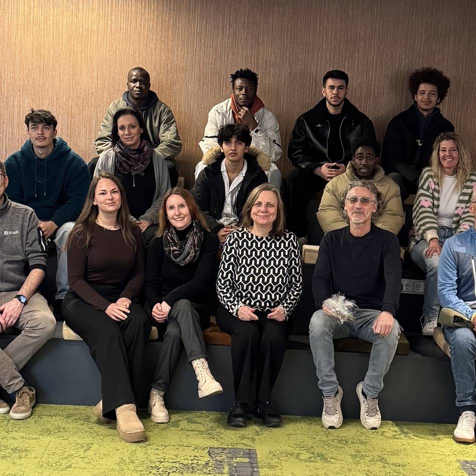 Wermelskirchener Familienunternehmen: 20 junge Menschen blicken hinter die Dönges-Kulissen