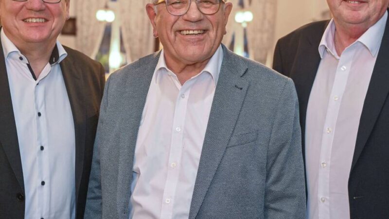 Voba Immobilien würdigen Willi Selders: Abschied für das Immobilen-Urgestein aus Wetten