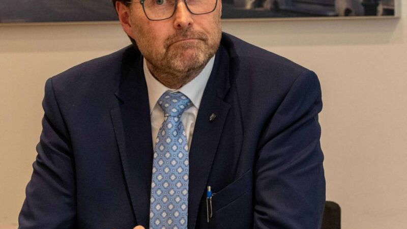 Krefelds Stadtfinanzen: Der späte Haushalt: Träge oder schlau?