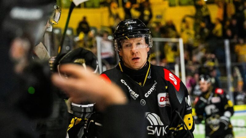 Wichtiger Kader-Baustein: Einen Tag vor dem Derby – Krefeld Pinguine verlängern mit Philip Gogulla