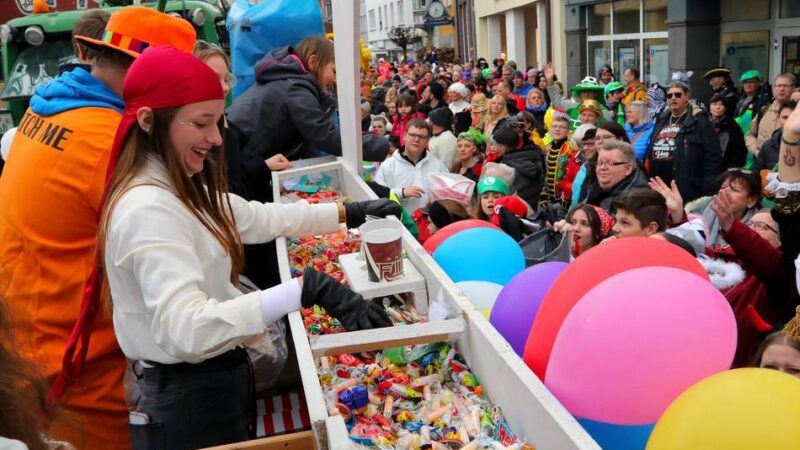 Höhere Kosten für Kamelle: „Die Leute bücken sich nicht mehr nach allem“