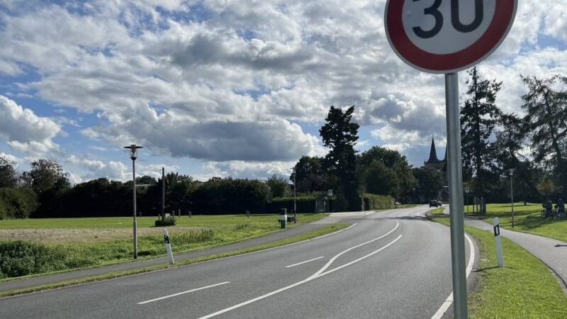Straße Am Rheintor in Xanten: Stundenweise Aufhebung von Tempo 30 stößt auf Ablehnung