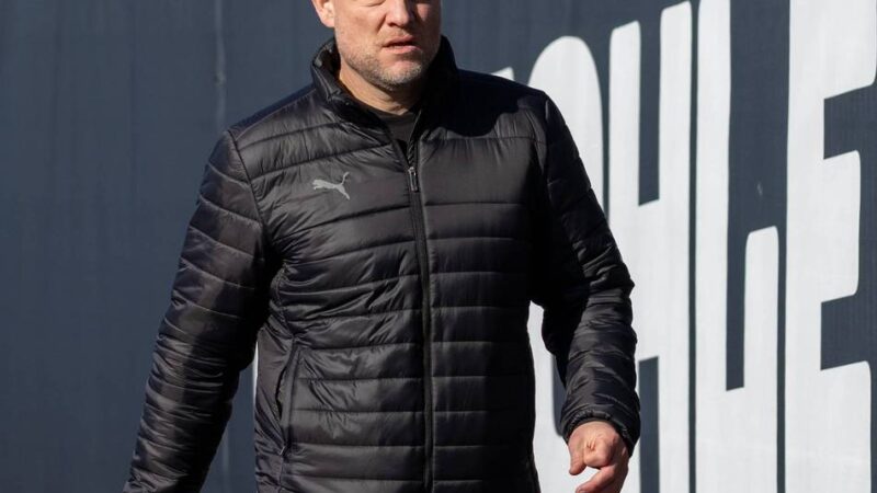 Sportchef im Rettungsmodus: Was die Gladbach-Krise für Rouven Schröder bedeutet