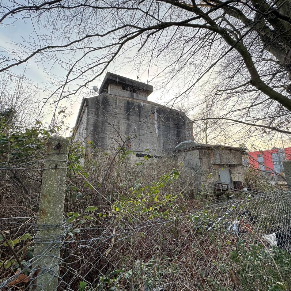 Besichtigungstermin vereinbart: Will die Stadt Neuss den Halbe-Million-Euro-Bunker jetzt doch?
