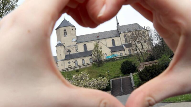 Valentinstag trotz Karneval: Fünf Tipps, wie sich der Tag der Liebe in Mönchengladbach feiern lässt