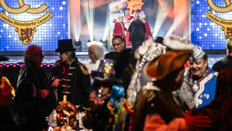 Karneval in Düsseldorf: Die Fernsehsitzung der Karnevalisten verliert weiter an Zuschauern