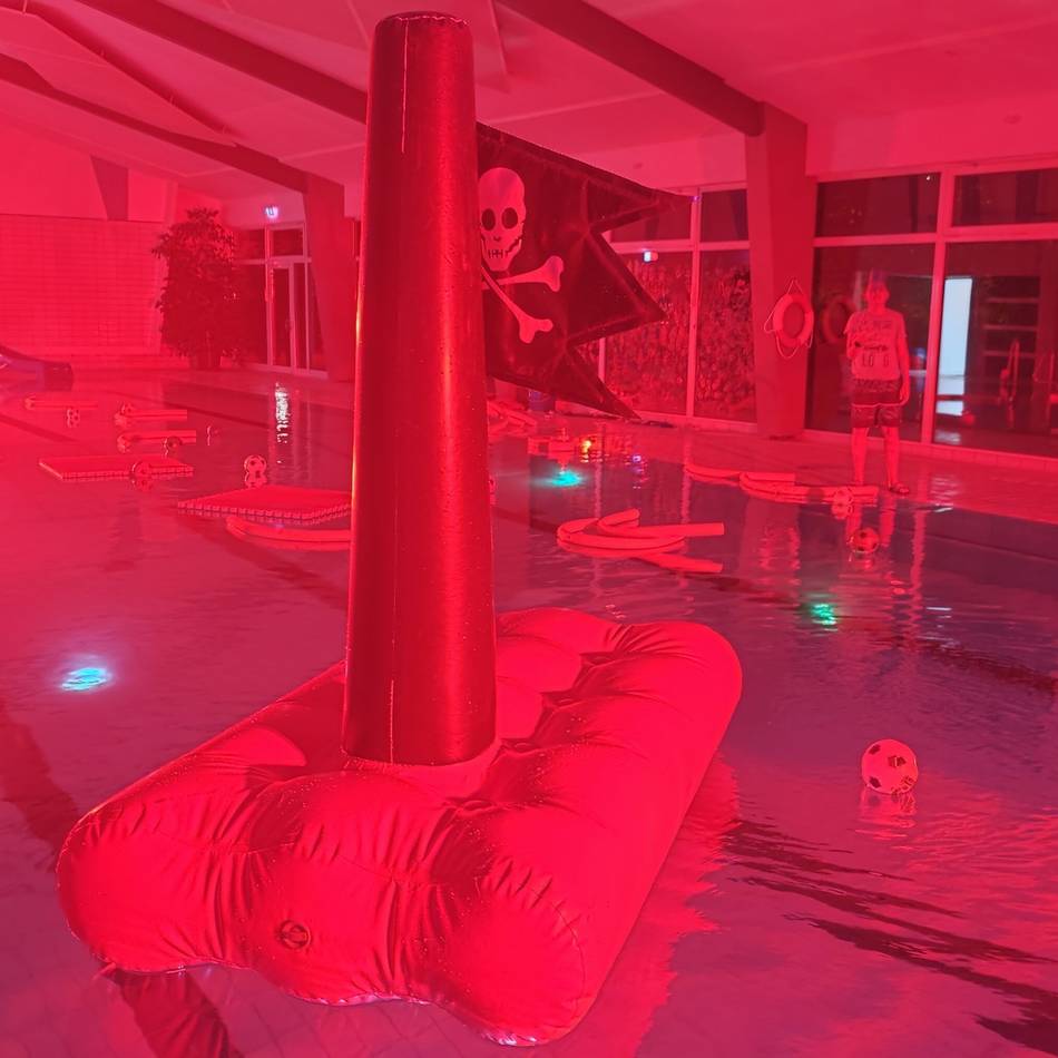 Angebot von TuRa Brüggen: Schwimmbad-Disco im Hallenbad Brüggen