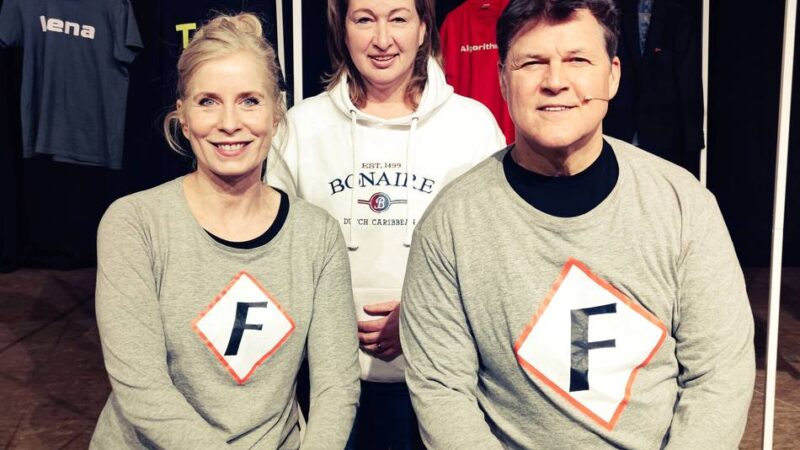 „Im freien Fall“ in Schwalmtal: Niederrheintheater feiert Premiere von Anti-Mobbing-Stück