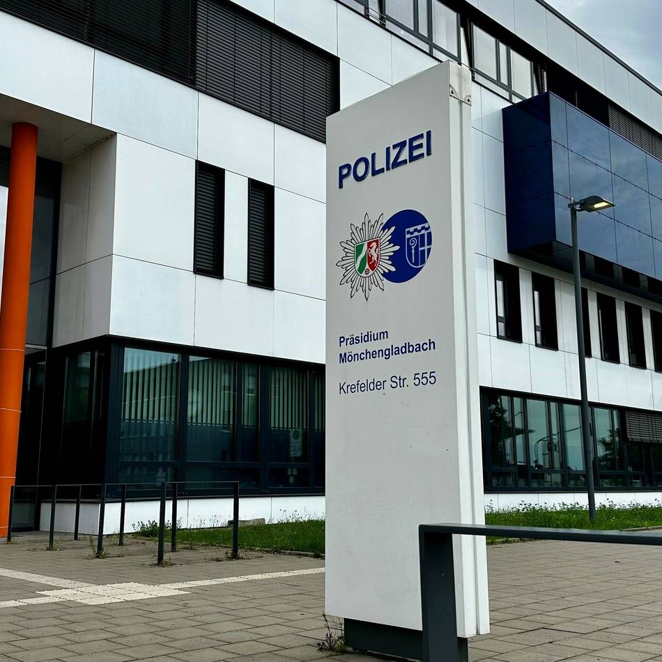 Polizeipräsidium in Mönchengladbach: Polizei bietet Führungen an – und ruft zu kreativen Bewerbungen auf