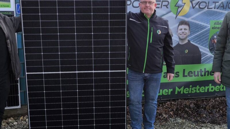 Wirtschaft in Nettetal: Nettetaler Familienbetrieb baut Photovoltaik‑Service aus