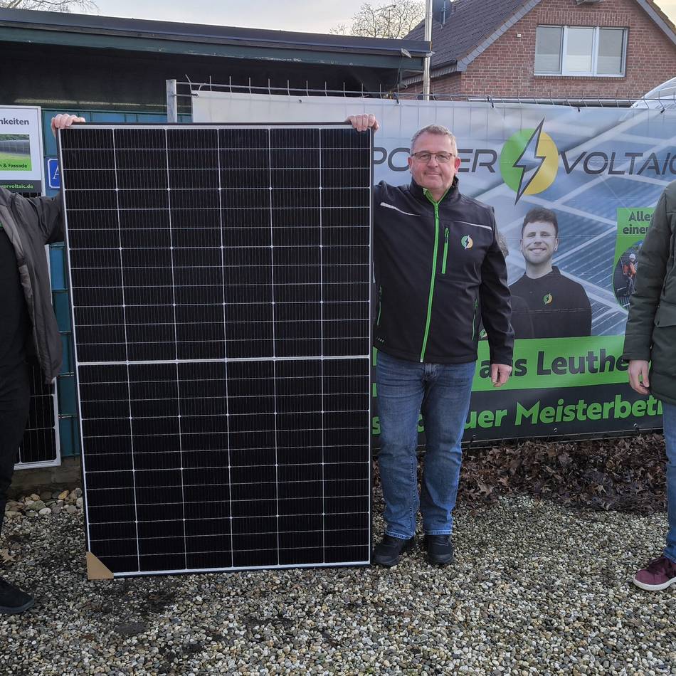 Wirtschaft in Nettetal: Nettetaler Familienbetrieb baut Photovoltaik‑Service aus