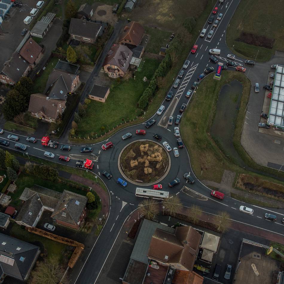 Wichtige Verkehrsachse: Vollsperrungen in Kranenburg wegen Sanierung von Kreisverkehr