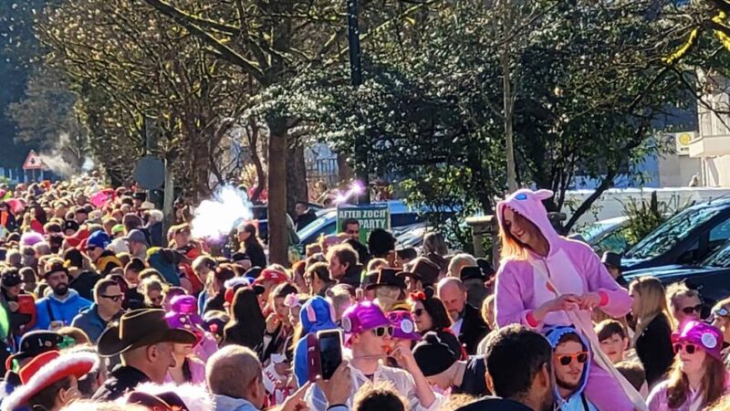 Karneval in Hückeswagen 2026: Mit „Rä-Te-Ma-Teng“ zweimal durchs Städtchen