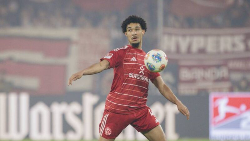 „Hoffe, dass es nichts Schlimmes ist“: Trainingsabbruch unter Tränen – Sorgen um Fortuna-Profi Kenneth Schmidt