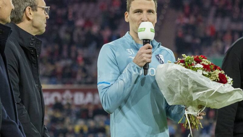 „Sehen uns auf jeden Fall wieder“: Fortuna verabschiedet Sobottka mit Sprechchören und Blumen