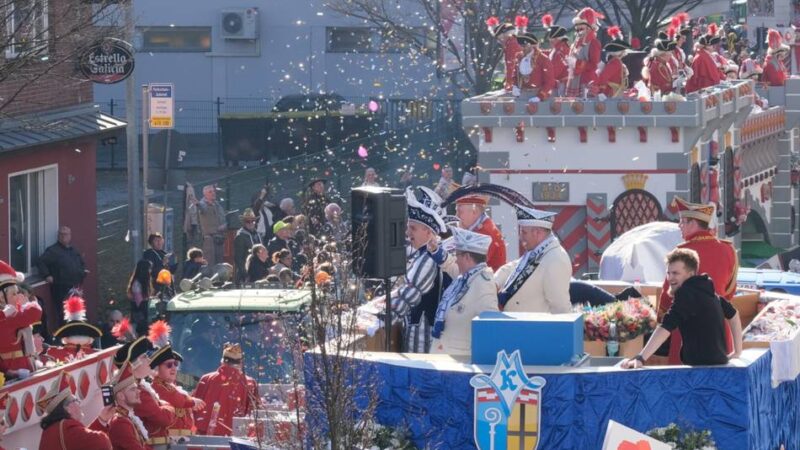 Veilchendienstagszug in Mönchengladbach: So wird beim Straßenkarneval für die Sicherheit der Jecken gesorgt