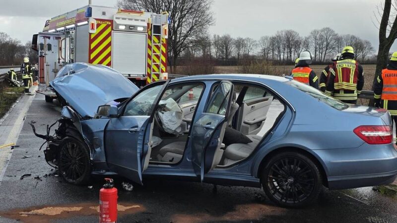 Schwerer Unfall im Kreis Heinsberg: Schwerer Crash auf der A46 – Autobahn komplett gesperrt