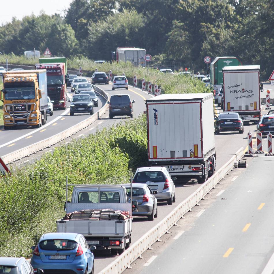Viel Stillstand durch lange Baustelle: Fast 4500 Stunden Stau auf der A46 zwischen Heinsberg und Neuss