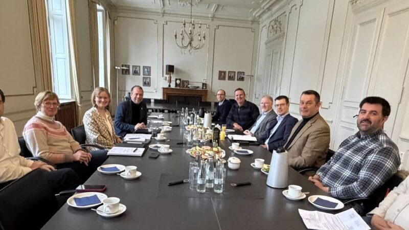 „Runder Tisch der Landwirtschaft“ auf Schloss Neersen: Welche Themen die Landwirte in Willich beschäftigen