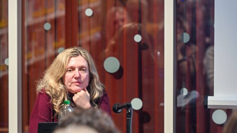 Lesung mit Stefanie Bisping in Schiefbahn: Heimspiel für Willicher Reisejournalistin