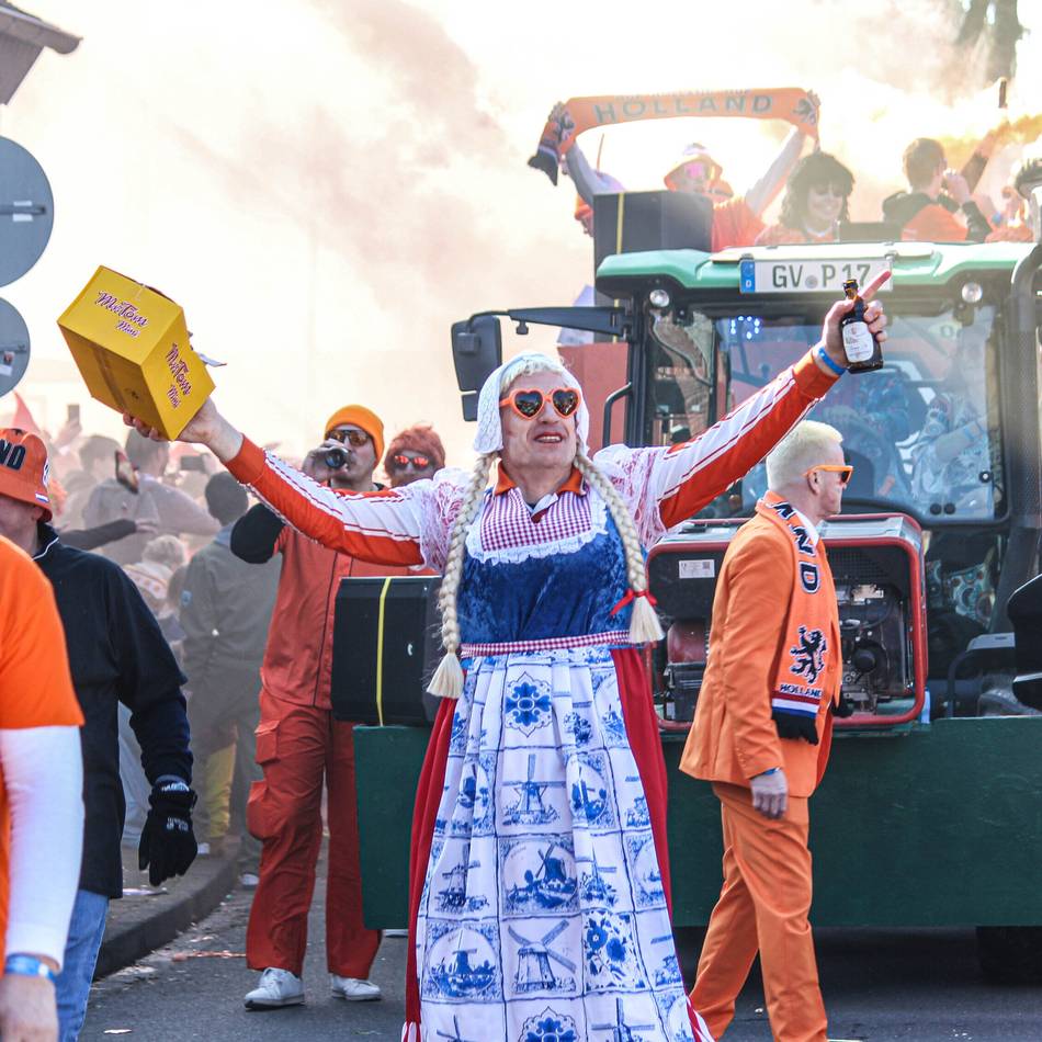 Kappessonntag in Grevenbroich: Neue Zugaufstellung und Party im Zelt – so feiert Hemmerden